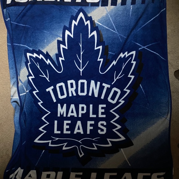 Toronto Blanket - Picture 1 of 1